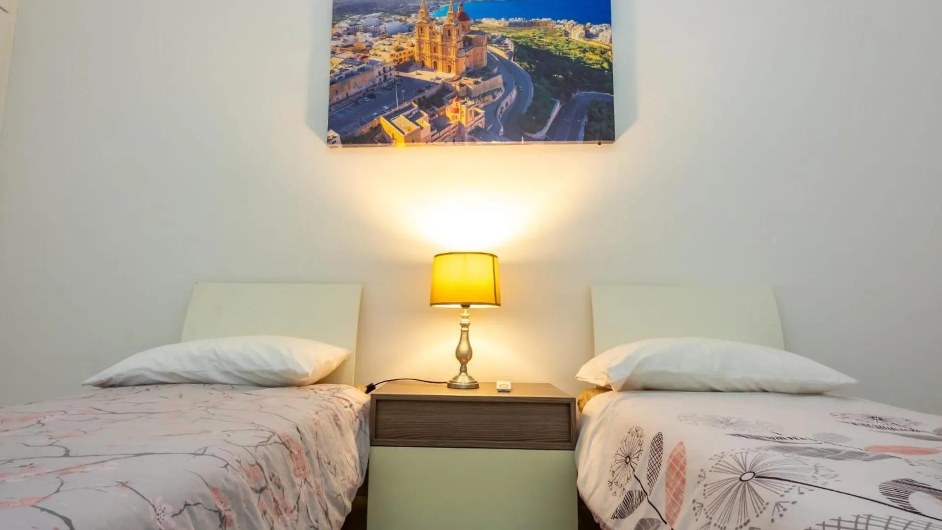 Sea View Apartment On Promenade Sliema 0*,