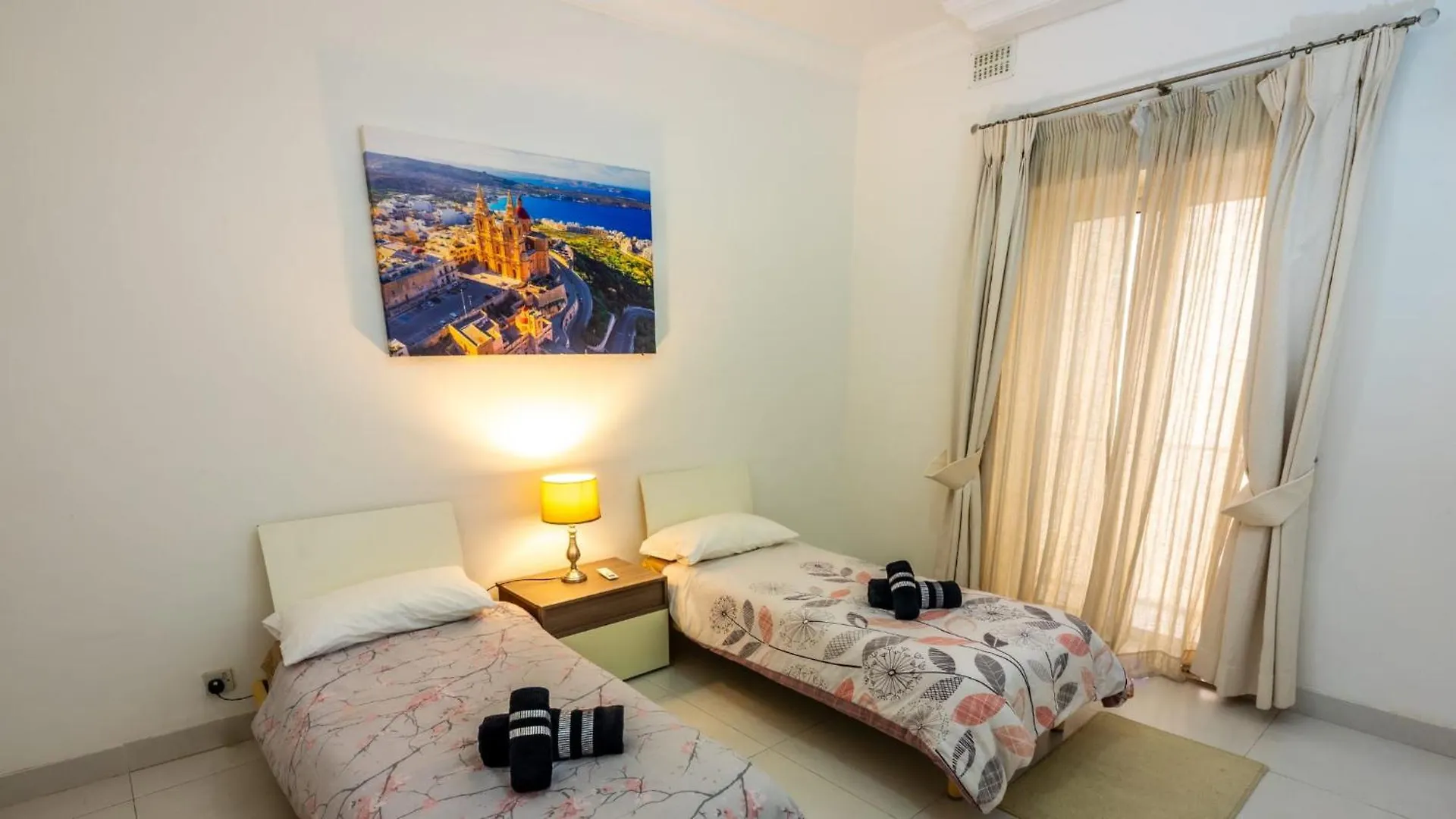 Sea View Apartment On Promenade Sliema 0*,  Malta