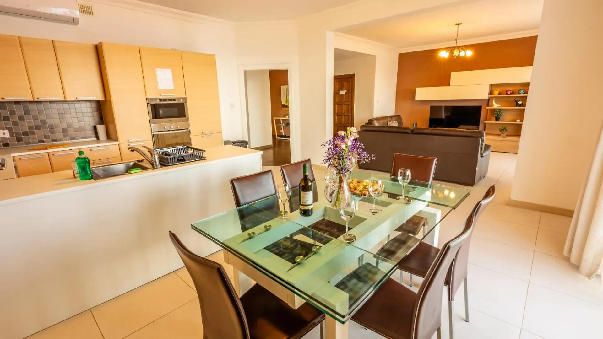 סליאמה Sea View Apartment On Promenade