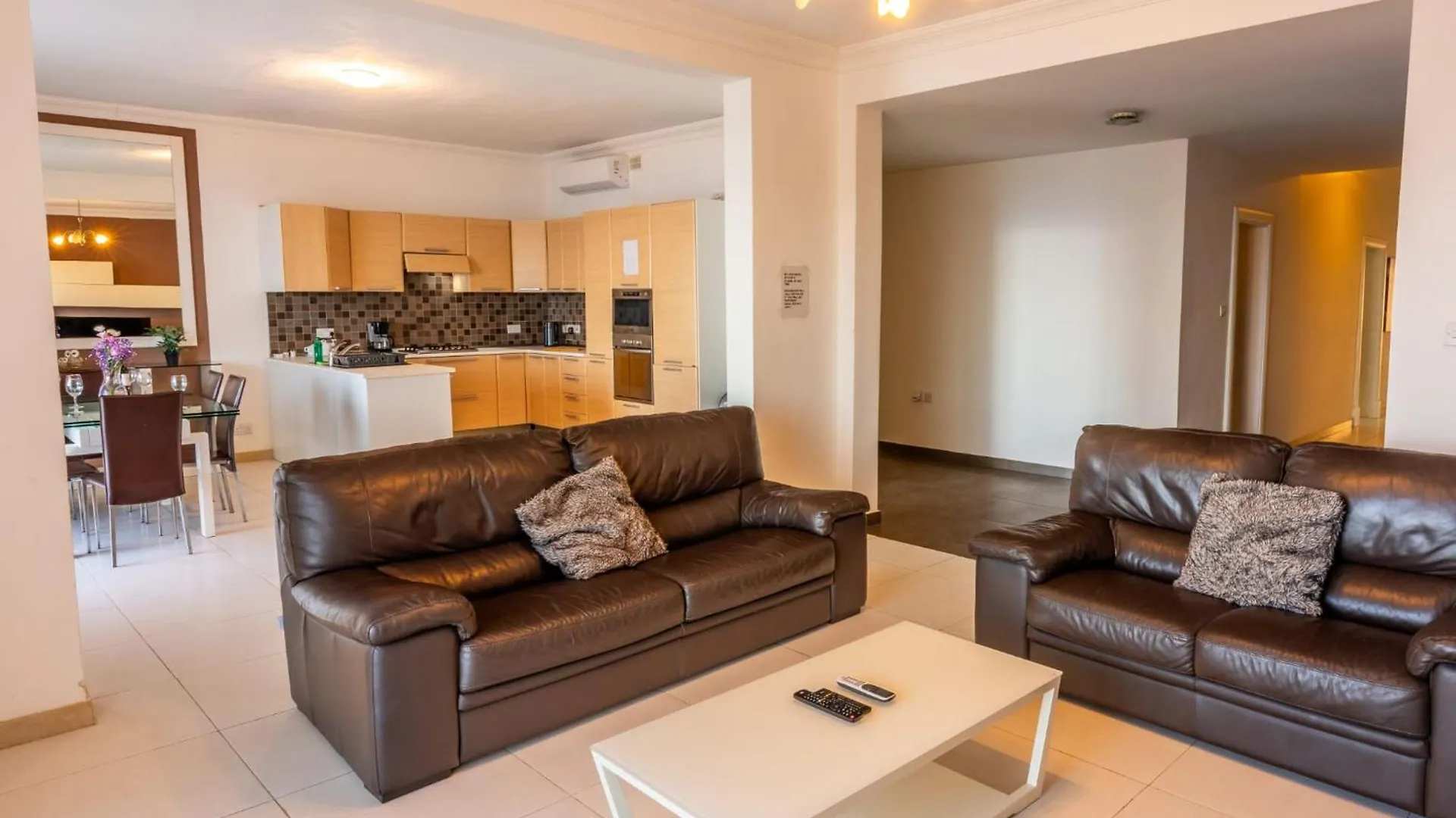 סליאמה Sea View Apartment On Promenade
