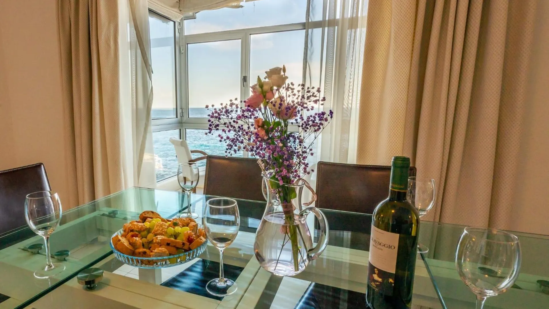 סליאמה Sea View Apartment On Promenade