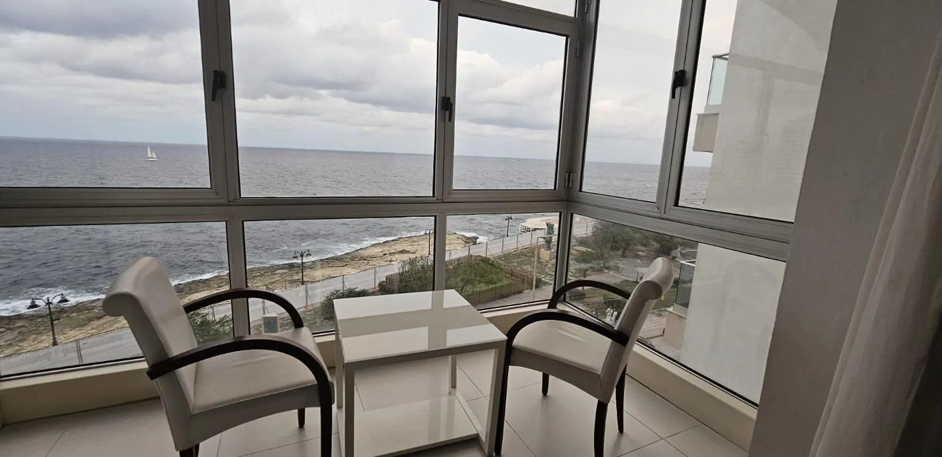 סליאמה Sea View Apartment On Promenade מלטה
