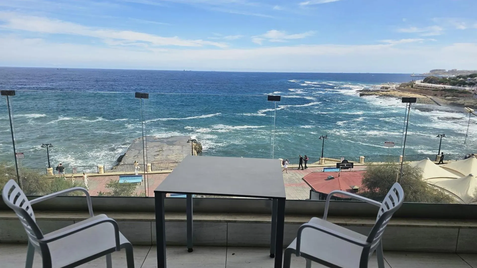 סליאמה Sea View Apartment On Promenade 0*,  מלטה