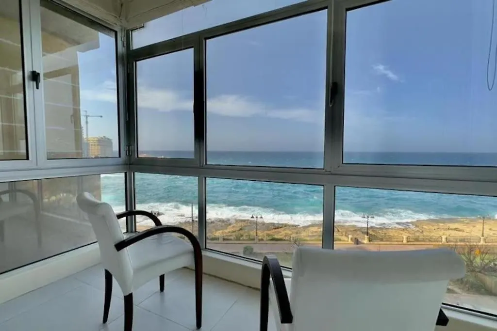 Sea View Apartment On Promenade Sliema