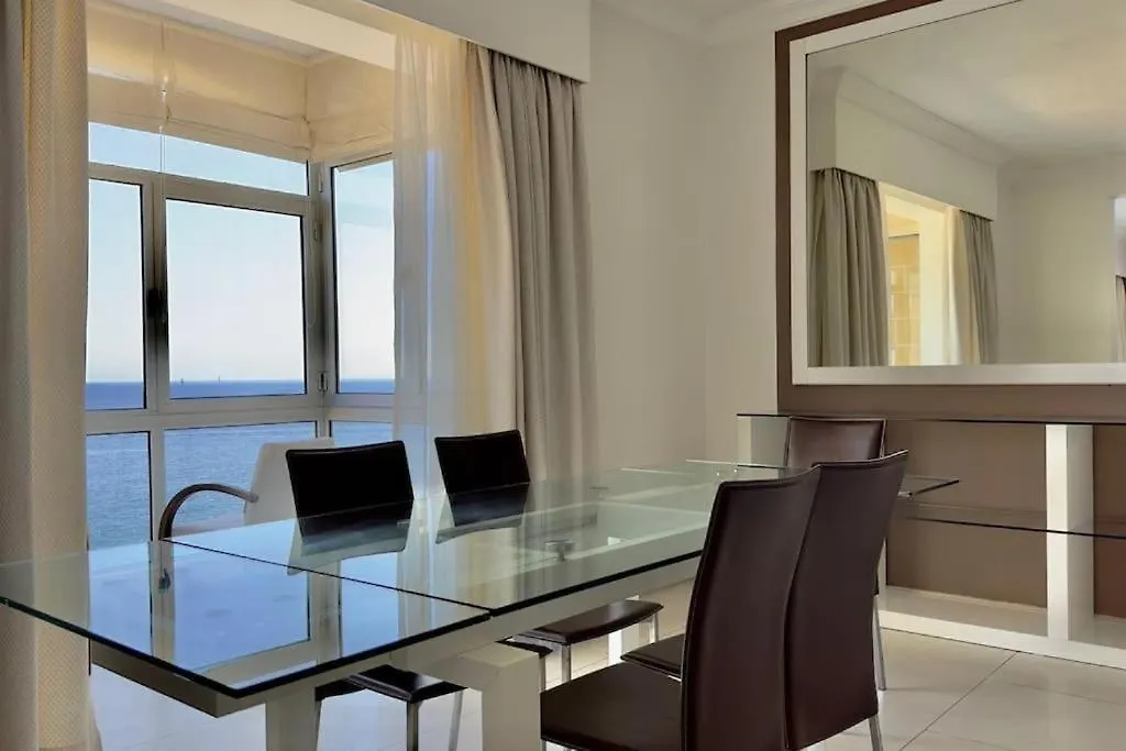 Sea View Apartment On Promenade Sliema