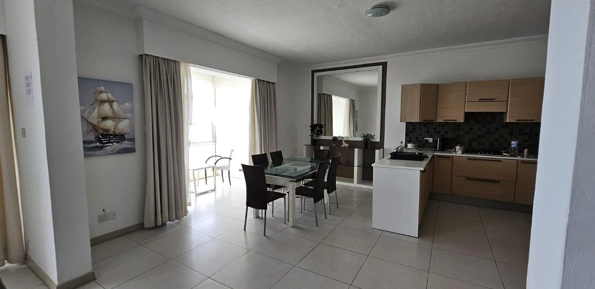 Sea View Apartment On Promenade Sliema 0*,  Malta