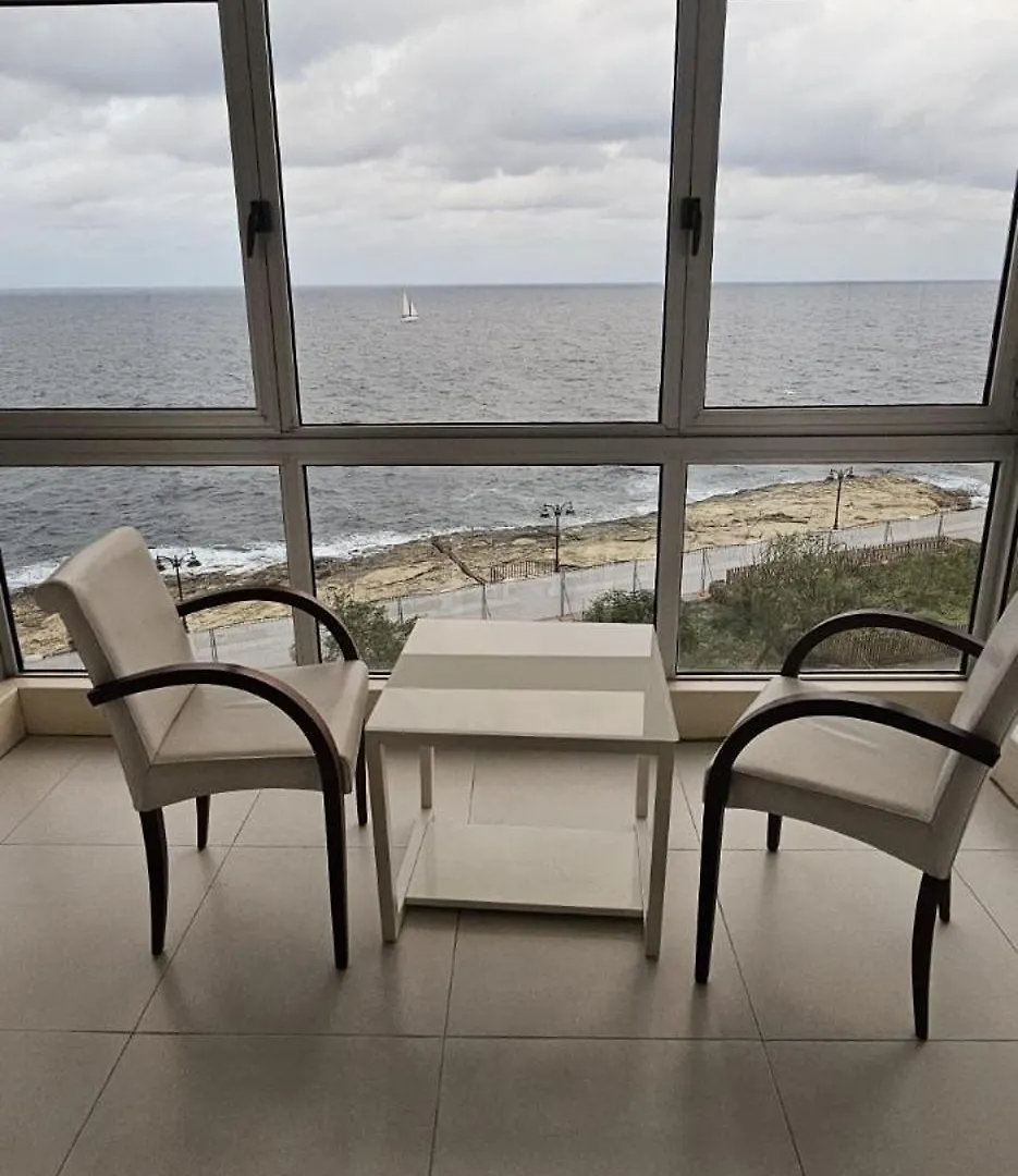 Sea View Apartment On Promenade Sliema 0*,