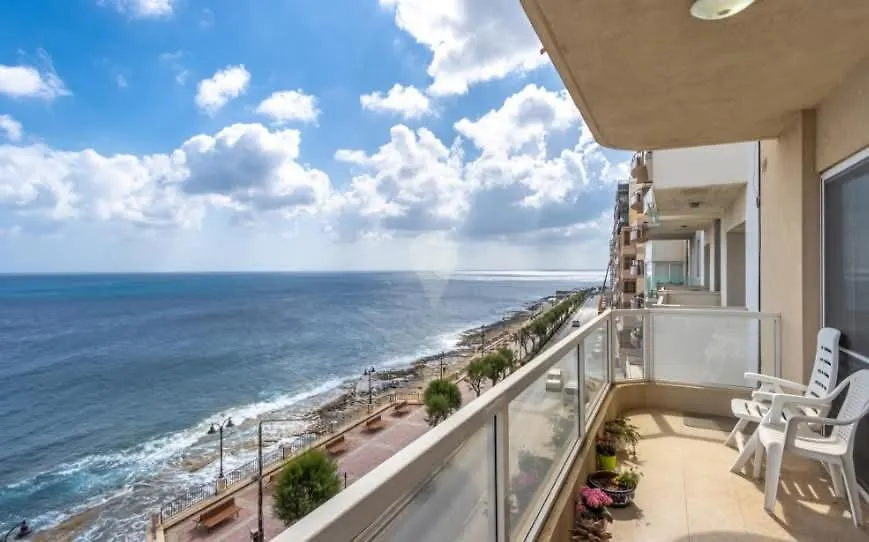 Sea View Apartment On Promenade Sliema