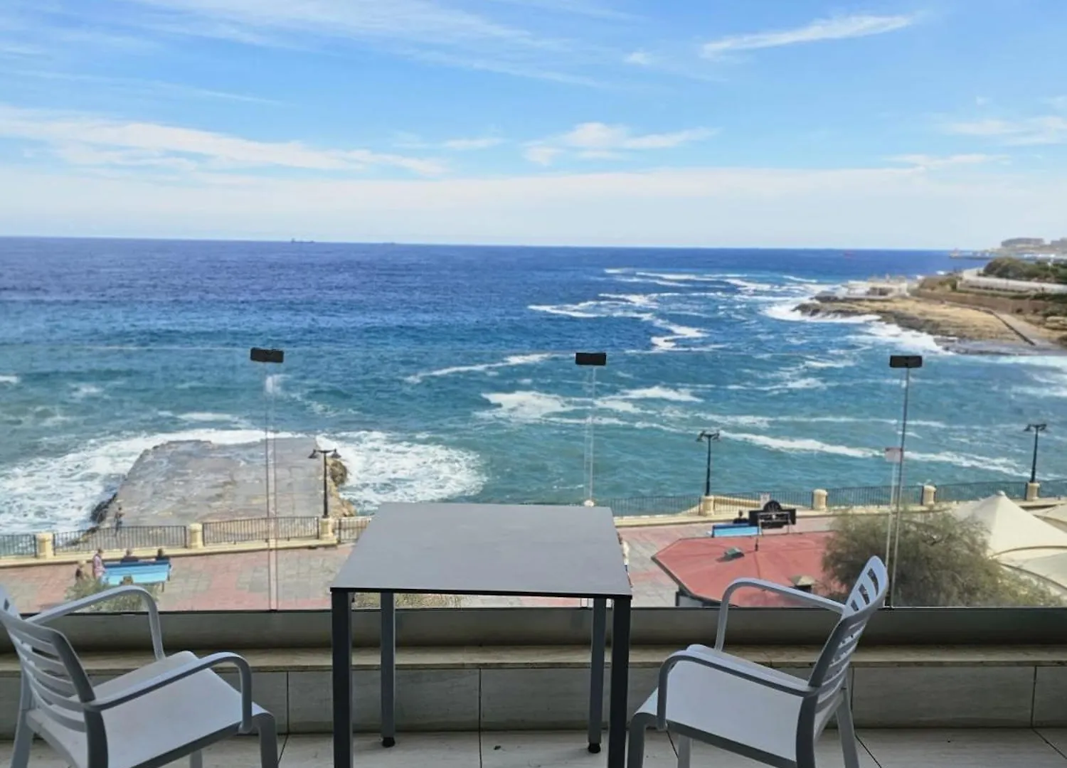 Sea View Apartment On Promenade Sliema